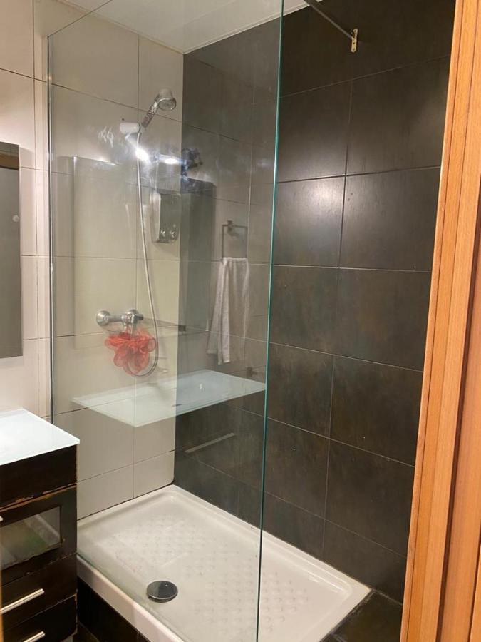 Cozy Apartment At A Great Location! L'Hospitalet de Llobregat Eksteriør bilde